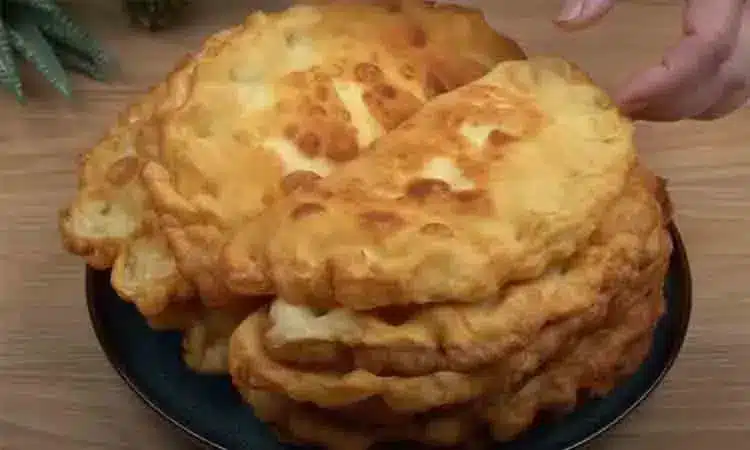 Langosi cu branza 1 rețetă langoși pufoși cu brânză